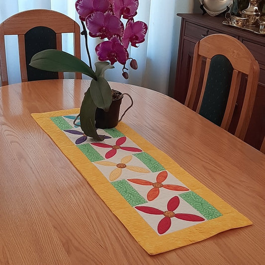 EWV170  IHQ Flower Table Runner