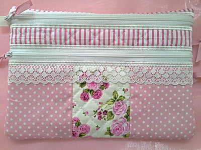 EW088 - ITH Quilted Double Zipper Purses