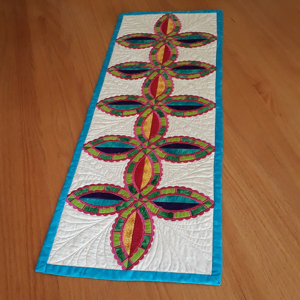 EW206 Spring Cathedral Table Runner