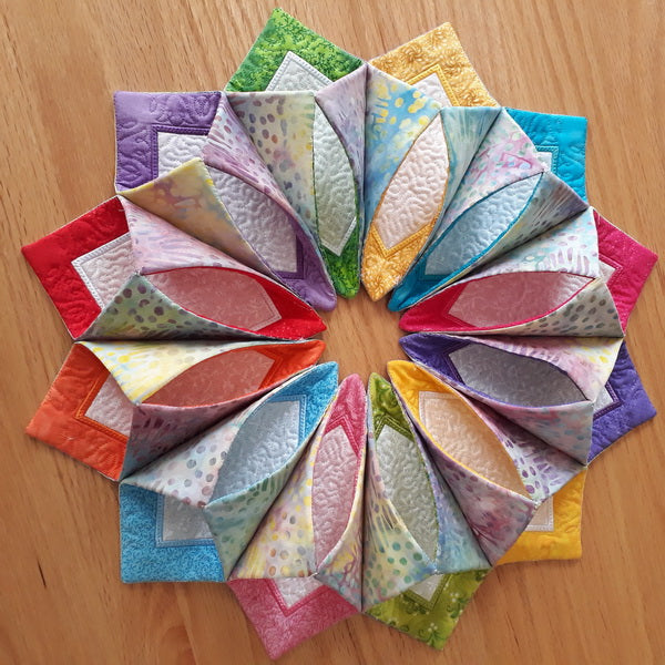 EW210 ITH Quilted Easter Centre Piece