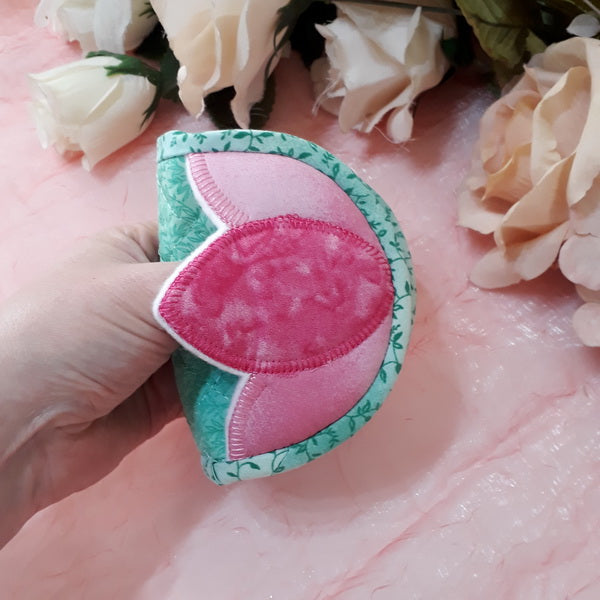 EW215 - Quilted Tulip Finger Pot Holder