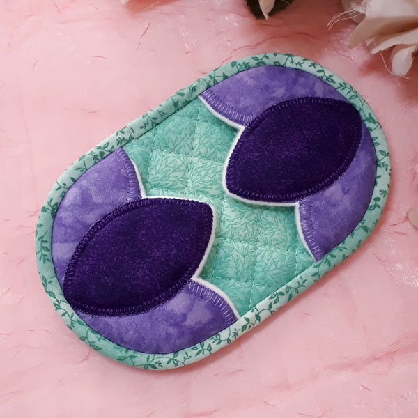EW215 - Quilted Tulip Finger Pot Holder