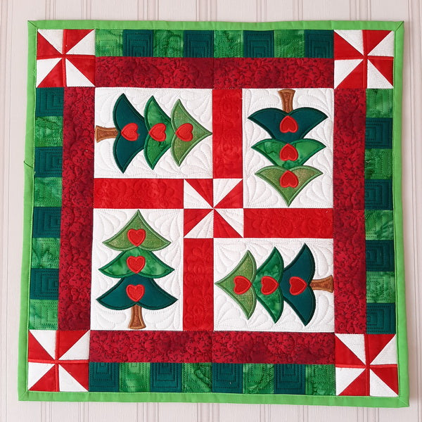 EW245 Christmas Tree Table Topper