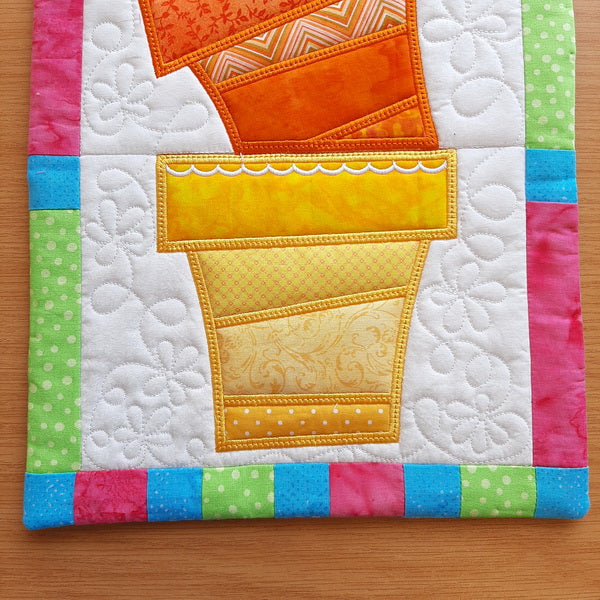 EW247 Flower Pot Stack Mini Quilt