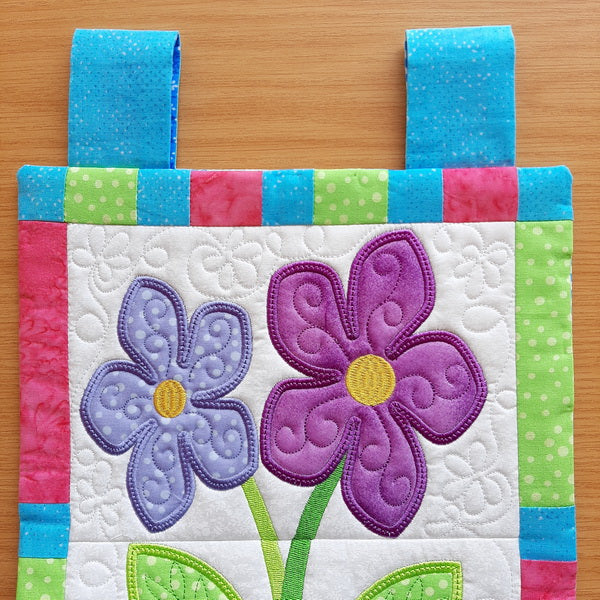 EW247 Flower Pot Stack Mini Quilt