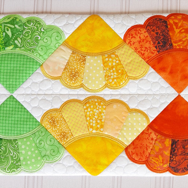 EW258 IHQ Dresden Table Runner