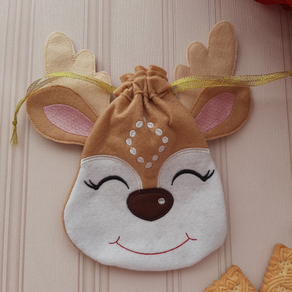 EW268 Reindeer Drawstring Bags