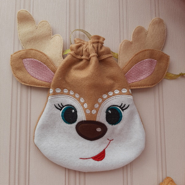 EW268 Reindeer Drawstring Bags