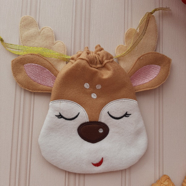 EW268 Reindeer Drawstring Bags