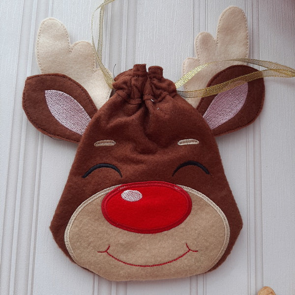 EW268 Reindeer Drawstring Bags