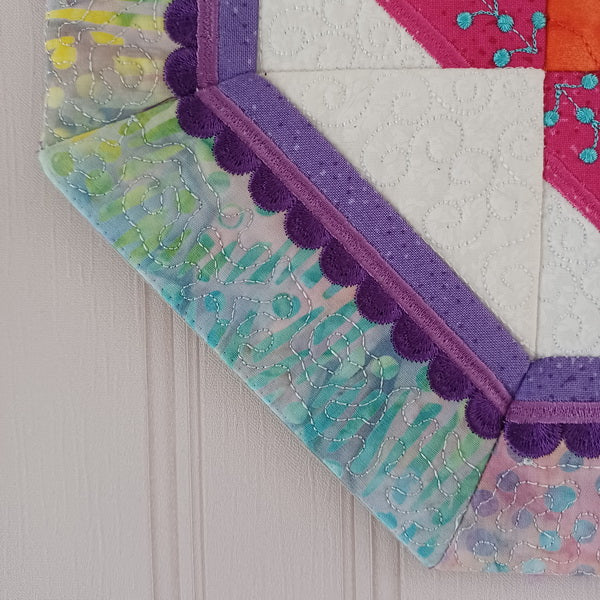 EW275 Easter Table Topper