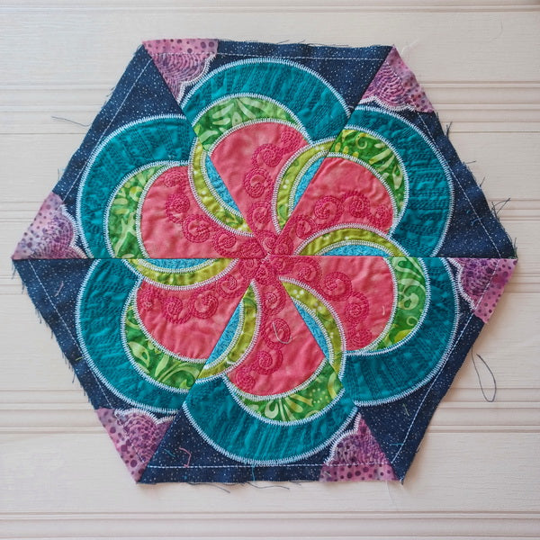 EW292 Kaleidoscope Fantasy Hexagon Block 3