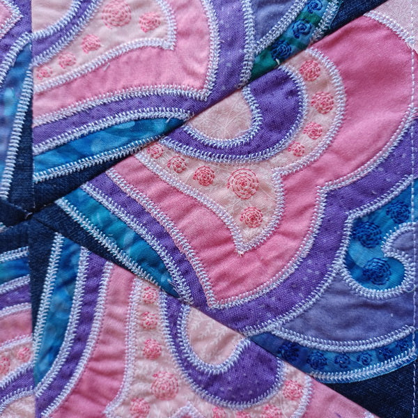 EW295 Kaleidoscope Fantasy Hexagon Block 6