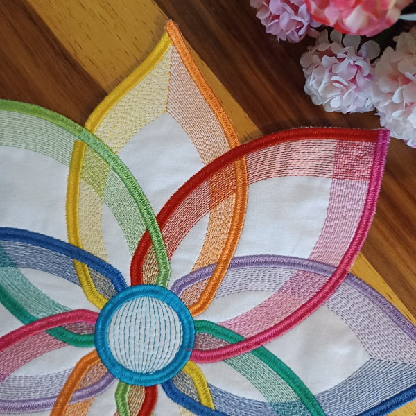 EW342 ITH Intertwined Petal Table Topper