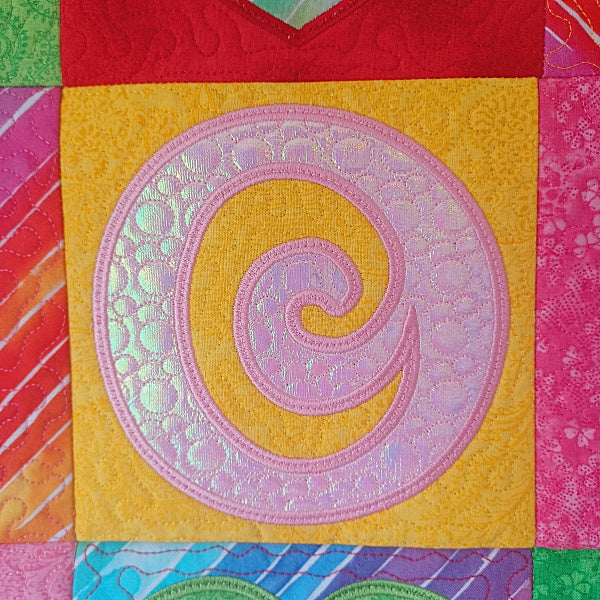 EW344 Hearts Love Quilt