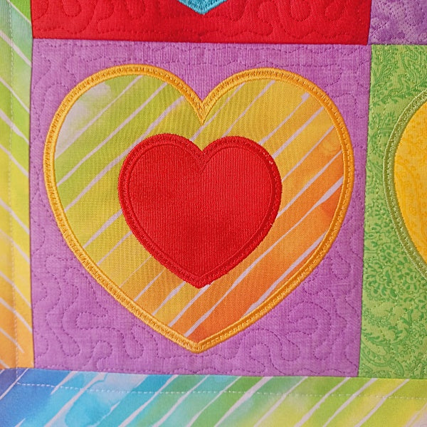 EW344 Hearts Love Quilt