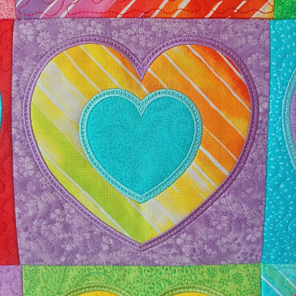 EW344 Hearts Love Quilt