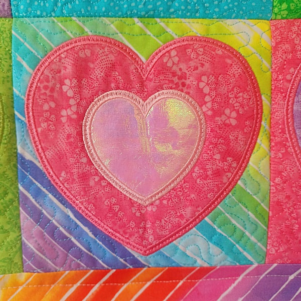 EW344 Hearts Love Quilt