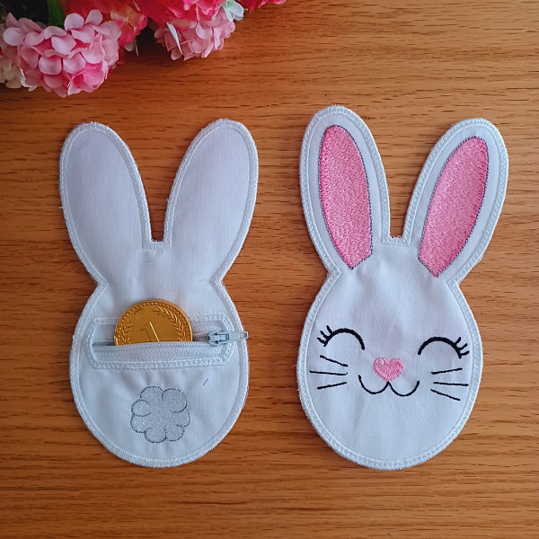 EW345 ITH Bunny Zipper Treat Pockets