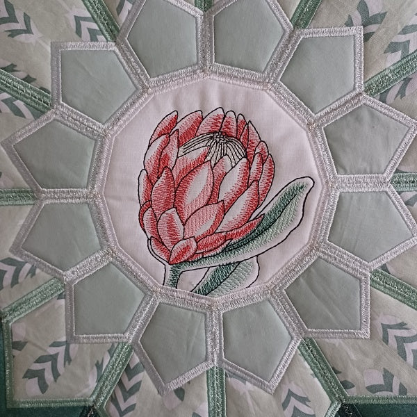 EW350 Botanical Proteas Table Topper 3