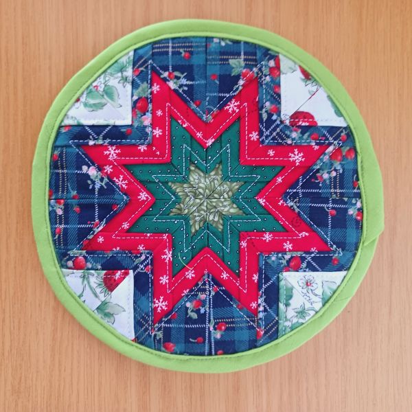 EW352 Folded Star Trivets