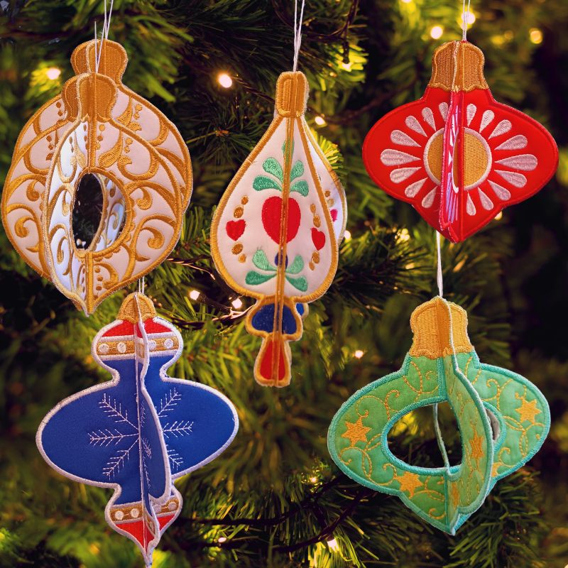 EW383 Christmas Ornaments