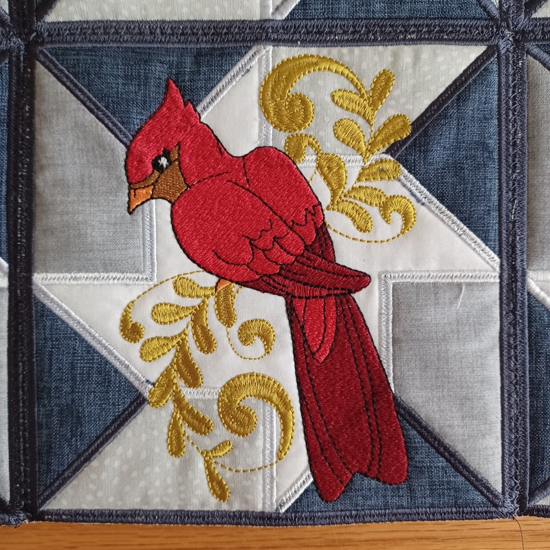 EW384 Winter Birds Table Runner