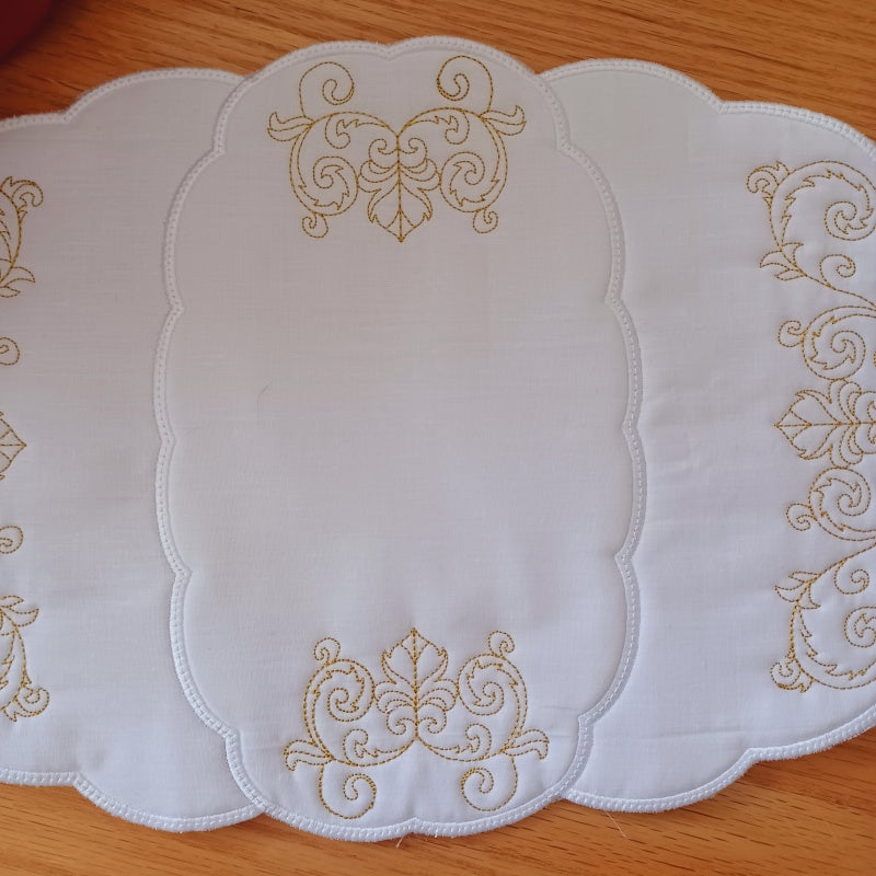 EW385 ITH Christmas Placemats