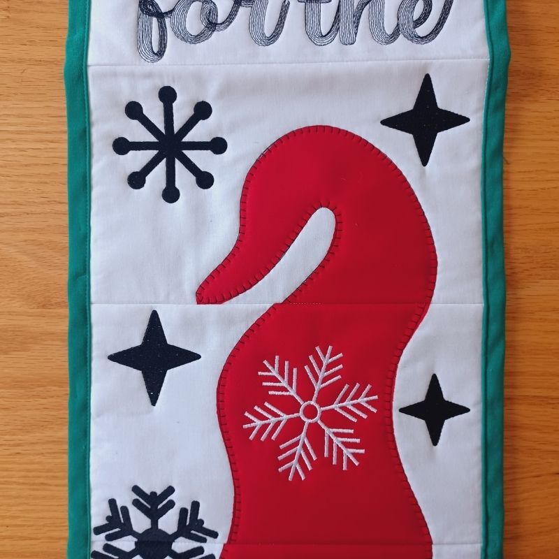 EW390 Gnome for the Holidays Hanger