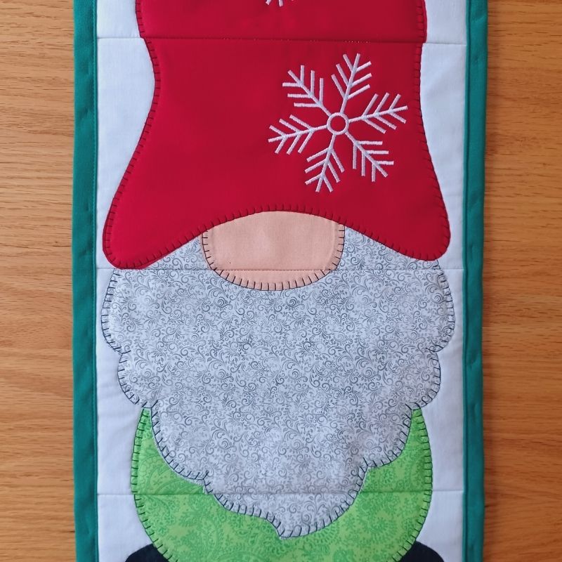 EW390 Gnome for the Holidays Hanger