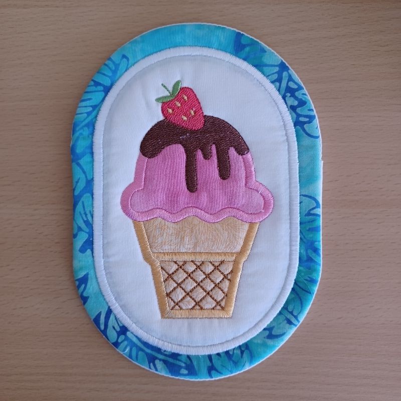 EW443 - ITH Ice-cream Mug Rugs