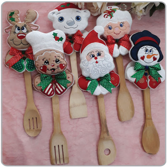 EWC107  ITH Christmas Kitchen Helpers