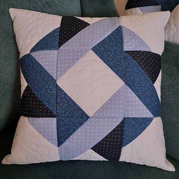EWC152 IHQ Entwined Star Quilt Panel