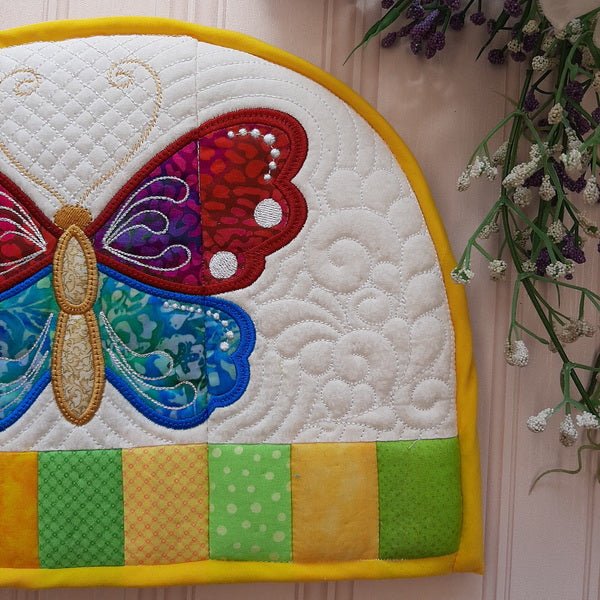 EWC155 IHQ Butterfly Tea cosy and Trivet