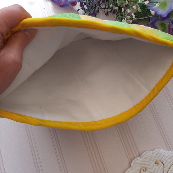 EWC155 IHQ Butterfly Tea cosy and Trivet