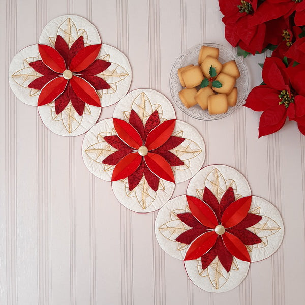EWC156 3D ITH Poinsettia Table Topper