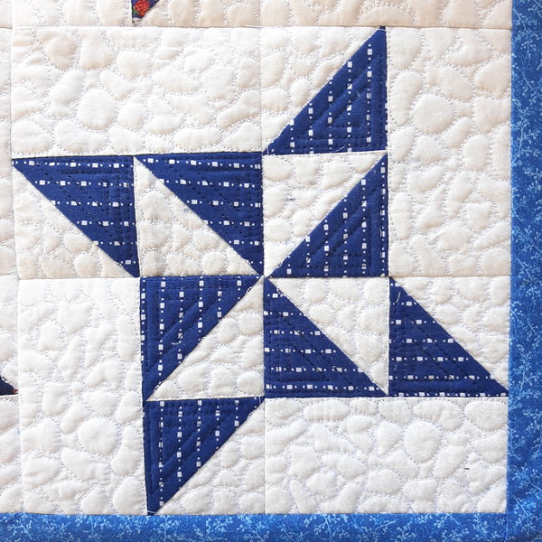 EWC163 IHQ Arabesque Mini Quilt
