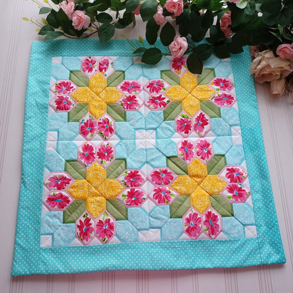 EWC176 Applique Peace In The Home Quilt