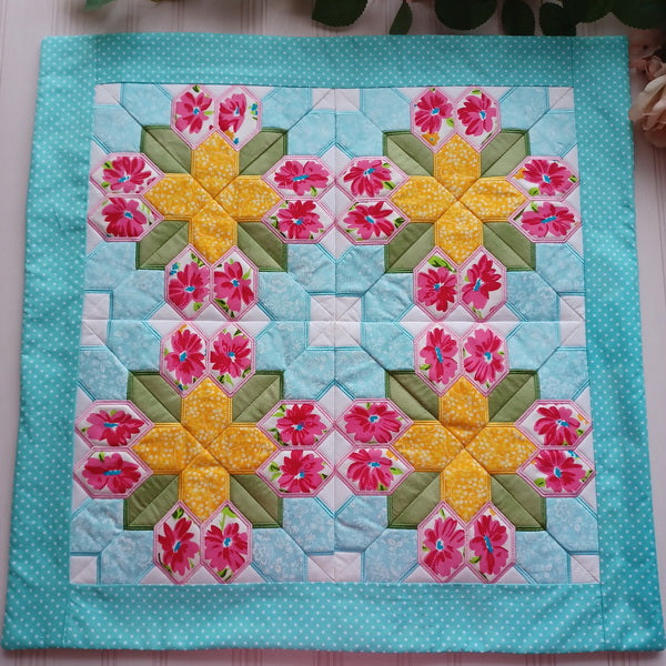EWC176 Applique Peace In The Home Quilt