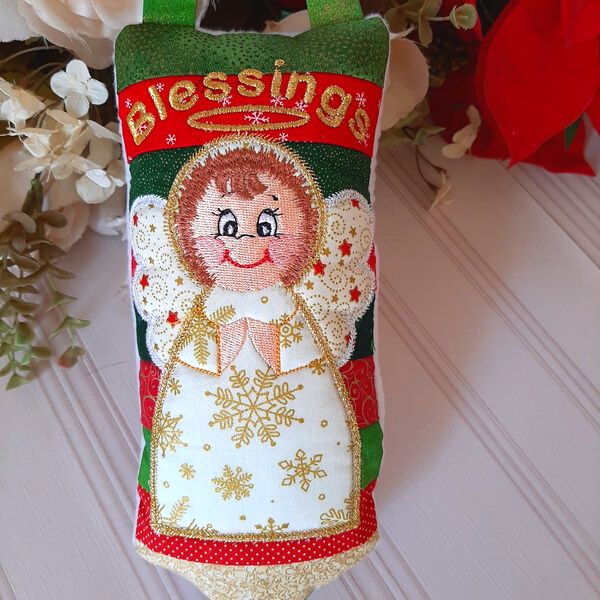 EWC196 ITH Angel Door Hanger