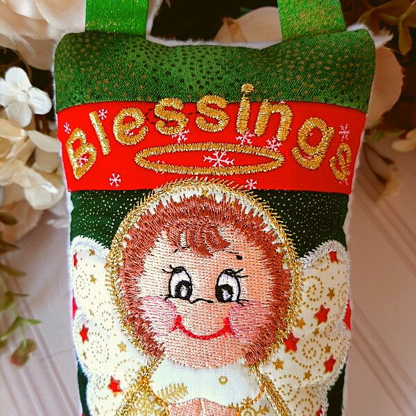EWC196 ITH Angel Door Hanger
