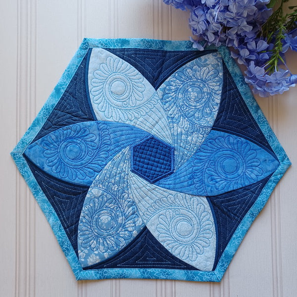 EWC206 Shades of Blue Quilted Table Topper
