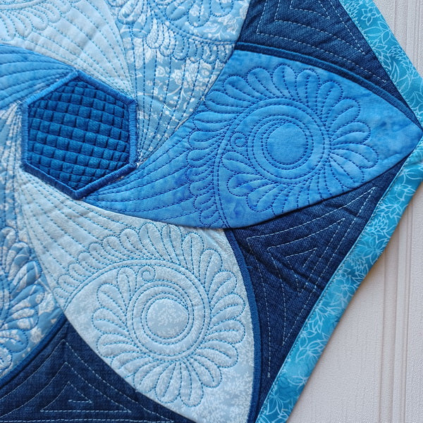 EWC206 Shades of Blue Quilted Table Topper