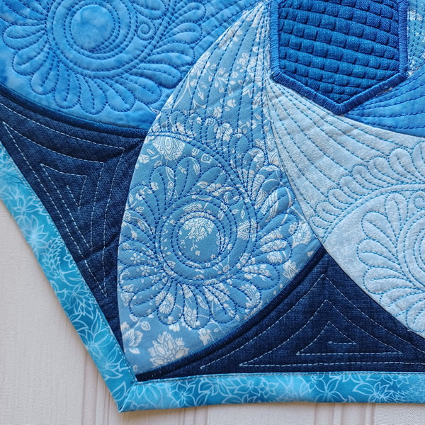 EWC206 Shades of Blue Quilted Table Topper
