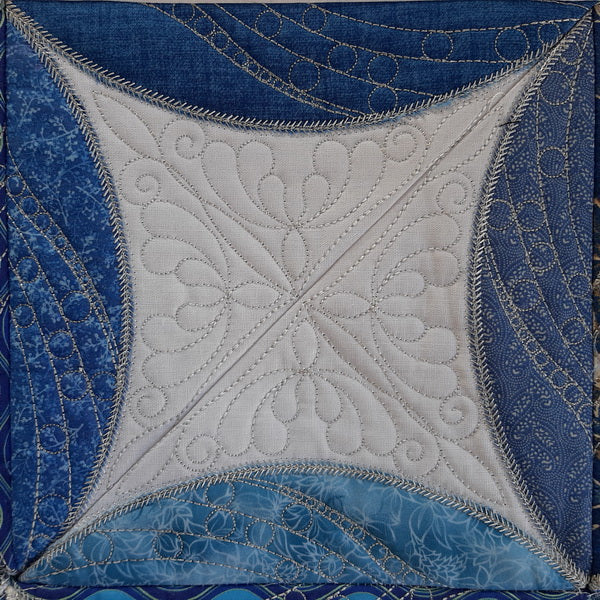 EWC209 Quilted Cathedral Window Hanger