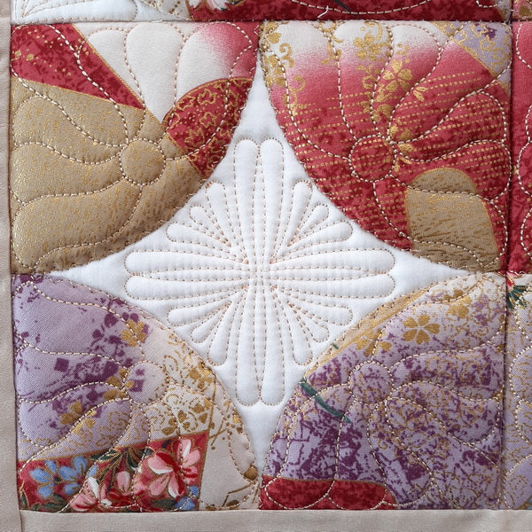 EWC210 Quilted Drunkard's Path Table Runner