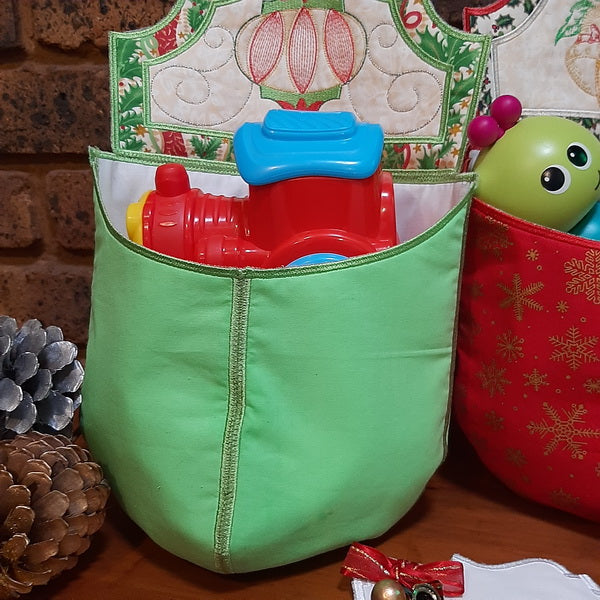 EWC213 Christmas Pods and Labels