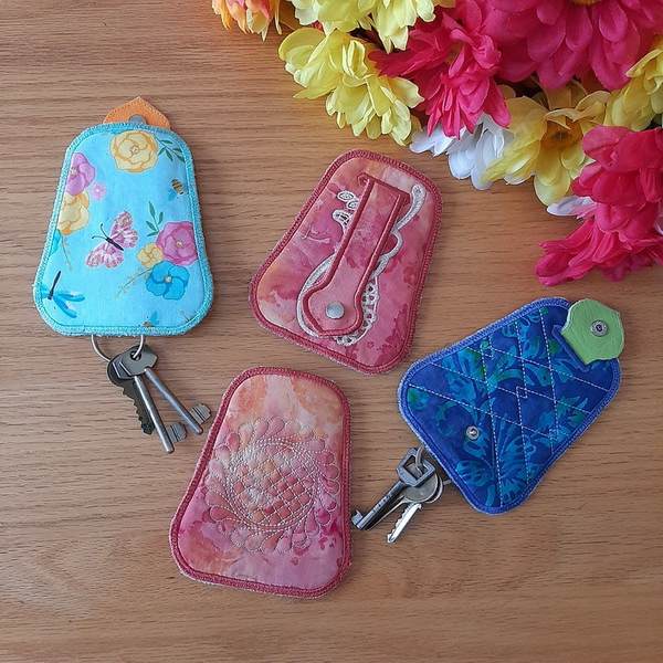 EWC234 Retractable Key Holder