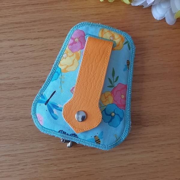 EWC234 Retractable Key Holder
