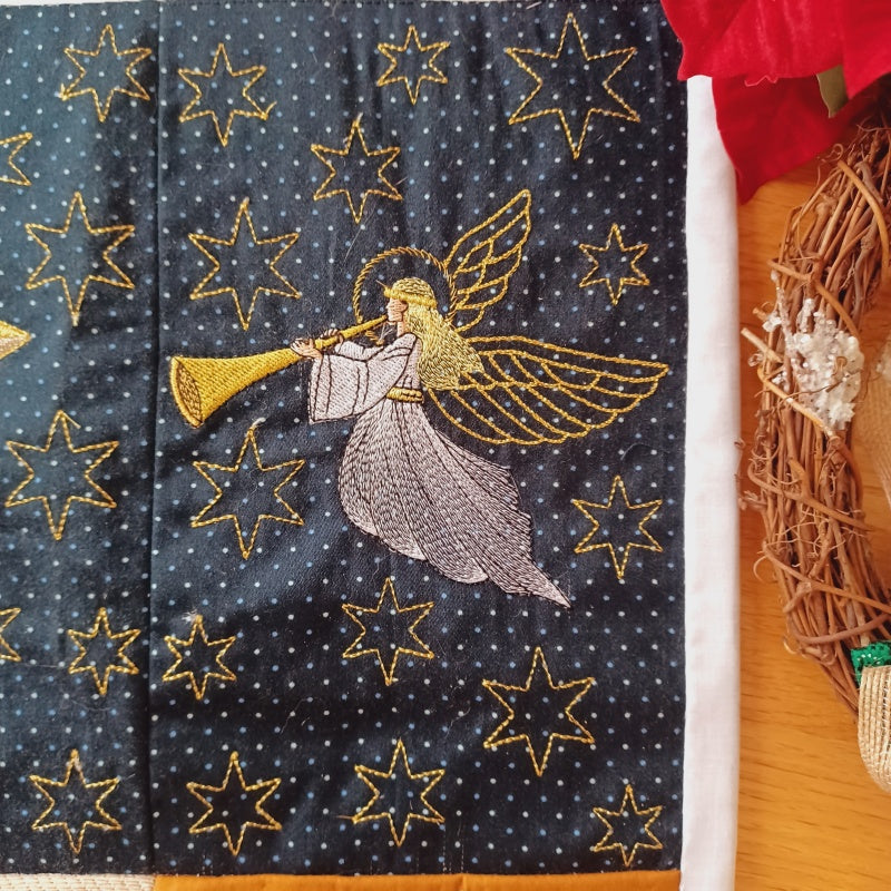 EWC242  Nativity Hanger